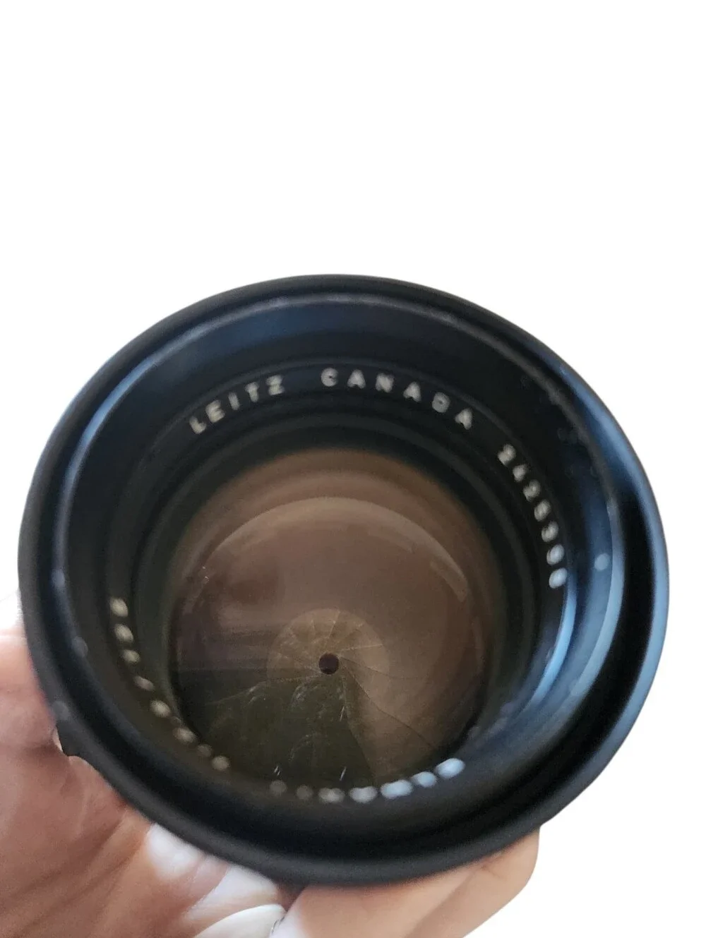 Leitz Elmarit M-mount 135mm f/2.8 Canada Lens with Goggles And Caps